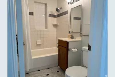 1068 S Glendale Cir W, Salt Lake City, UT 84104 - Photo 12