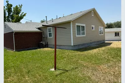 1068 S Glendale Cir W, Salt Lake City, UT 84104 - Photo 18
