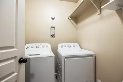 1464 N La Palma Pl, Saratoga Springs, UT 84045 - Photo 14