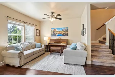 1464 N La Palma Pl, Saratoga Springs, UT 84045 - Photo 4