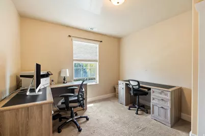 1464 N La Palma Pl, Saratoga Springs, UT 84045 - Photo 12