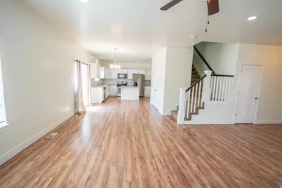 217 N 590 E, Vineyard, UT 84059 - Photo 10