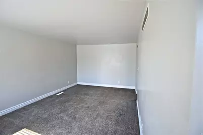 2648 W 5750 S, Roy, UT 84067 - Photo 4