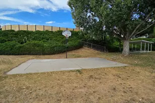 1580 E 900 S, Clearfield, UT 84015 - Photo 22