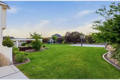 11731 N Broadleaf Ln, Highland, UT 84003 - Photo 52