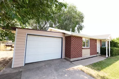 1504 N Reid Dr, Layton, UT 84041 - Photo 2