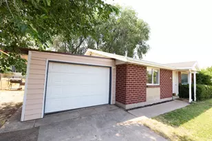 1504 N Reid Dr, Layton, UT 84041 - Photo 2