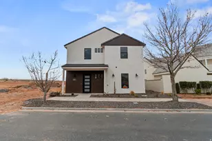 1614 S Oxford Rd, Hurricane, UT 84737 - Photo 2
