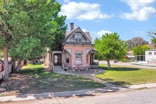 147 W 200 N, Richfield, UT 84701 - Photo 2