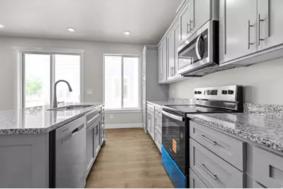2848 W 4075 S #314, Roy, UT 84067 - Photo 6