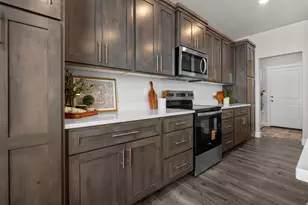 2848 W 4075 S, Roy, UT 84067 - Photo 4