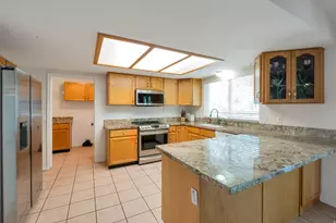 1386 W Bristol Ridge Rd S, West Jordan, UT 84088 - Photo 6