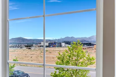 10907 S Lake Run Rd W, South Jordan, UT 84009 - Photo 4