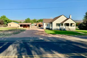 95 N Main St, Central Valley, UT 84754 - Photo 38