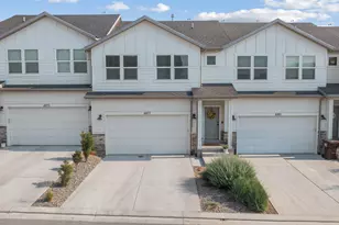 4477 E Hurstbourne Dr, Eagle Mountain, UT 84005 - Photo 40