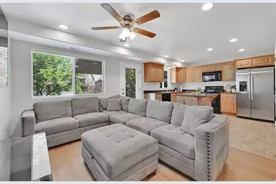 1764 W 5050 S, Roy, UT 84067 - Photo 6