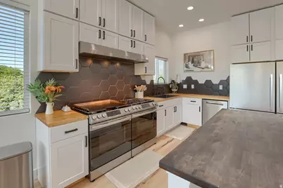 828 S Deer Rd, Tooele, UT 84074 - Photo 12