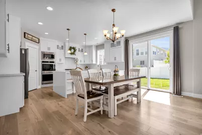 2873 S Puddle Ln, Saratoga Springs, UT 84045 - Photo 14