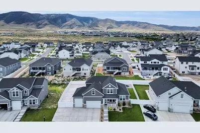 2873 S Puddle Ln, Saratoga Springs, UT 84045 - Photo 4