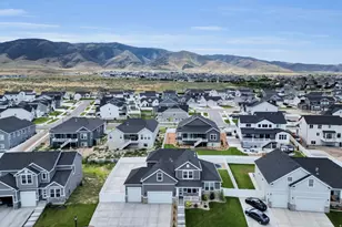 2873 S Puddle Ln, Saratoga Springs, UT 84045 - Photo 4
