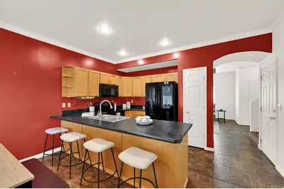 7902 S Dove Creek Ln W, West Jordan, UT 84081 - Photo 10