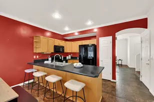 7902 S Dove Creek Ln W, West Jordan, UT 84081 - Photo 10