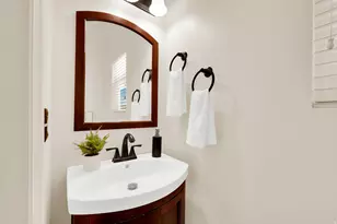 7902 S Dove Creek Ln W, West Jordan, UT 84081 - Photo 6