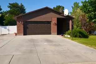 768 Crestview Dr, Tooele, UT 84074 - Photo 2