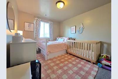 309 W 1950 N, Harrisville, UT 84414 - Photo 14