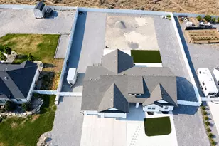 2993 E Lake Vista Dr, Eagle Mountain, UT 84005 - Photo 6