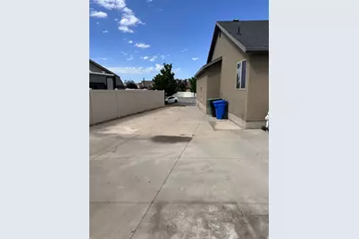 6804 S Majestic Rd, West Jordan, UT 84081 - Photo 16
