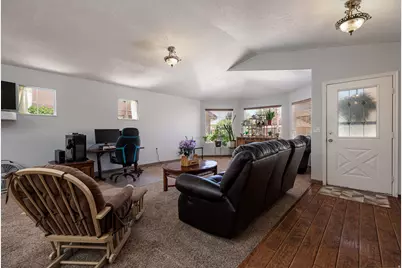 65 E Red Shadow Cir, Kanab, UT 84741 - Photo 4