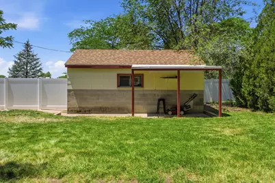 94 W 2000 N, Sunset, UT 84015 - Photo 24