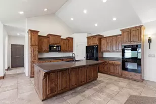 1769 N 150 W, Genola, UT 84655 - Photo 12