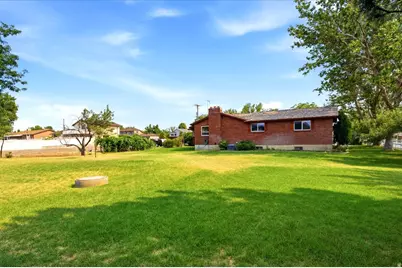 2252 W 800 N, Clinton, UT 84015 - Photo 30