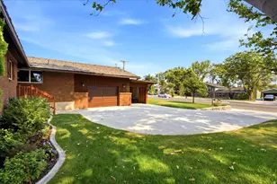 2252 W 800 N, Clinton, UT 84015 - Photo 4