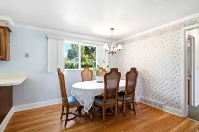 272 E 1400 N, Bountiful, UT 84010 - Photo 12