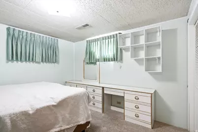 272 E 1400 N, Bountiful, UT 84010 - Photo 22