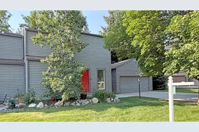 3077 E Nordic Dr S, Sandy, UT 84093 - Photo 2