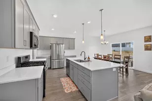 1266 E Blue Moon Dr N, Lake Point, UT 84074 - Photo 12