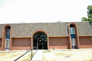 46 W Lester Ave, Murray, UT 84107 - Photo 1