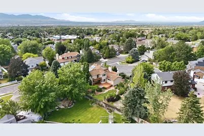 10043 S Granite Ln, Sandy, UT 84092 - Photo 46