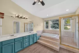 10043 S Granite Crest Ln, Sandy, UT 84092 - Photo 18