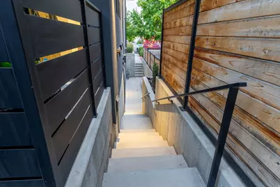 969 E 700 S, Salt Lake City, UT 84102 - Photo 32