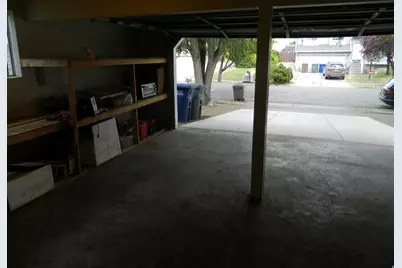 965 N Dorothea Way W, Salt Lake City, UT 84116 - Photo 32