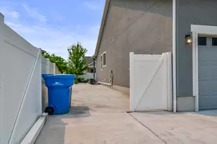389 W 300 S, Orem, UT 84058 - Photo 28