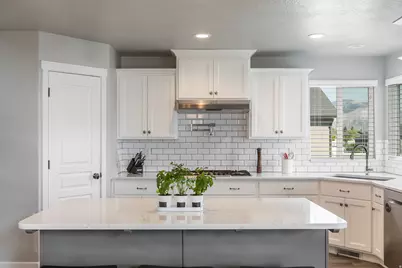 2833 W 2450 N, Plain City, UT 84404 - Photo 8