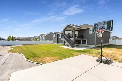 2833 W 2450 N, Plain City, UT 84404 - Photo 32