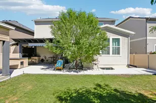 12068 S Broken Arch Ln W, Herriman, UT 84096 - Photo 36