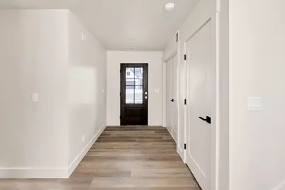 650 E 250 N, Providence, UT 84332 - Photo 2